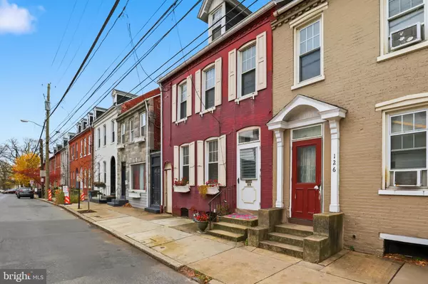 Lancaster, PA 17602,128 E JAMES ST