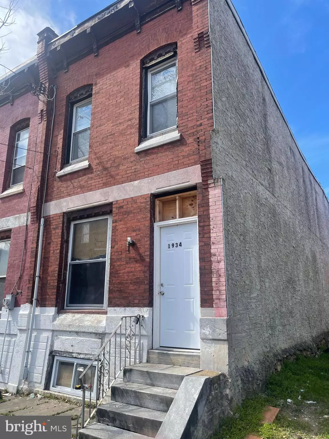 Philadelphia, PA 19121,1934 N CROSKEY ST