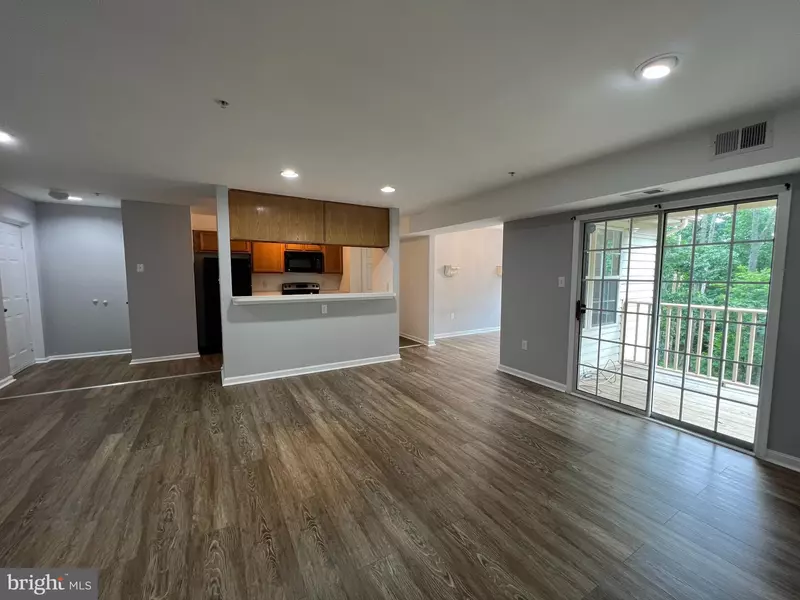 2071 ALICE AVE #2071-304, Oxon Hill, MD 20745