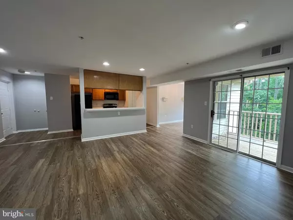 2071 ALICE AVE #2071-304, Oxon Hill, MD 20745