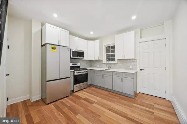 Philadelphia, PA 19147,723 SEARS ST