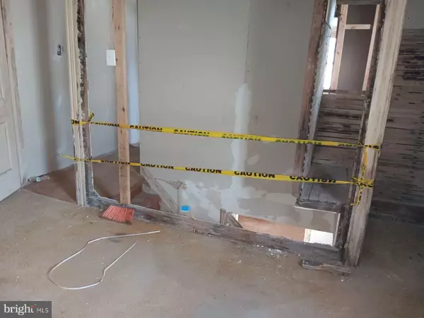 Mount Carmel, PA 17851,340 E 5TH ST