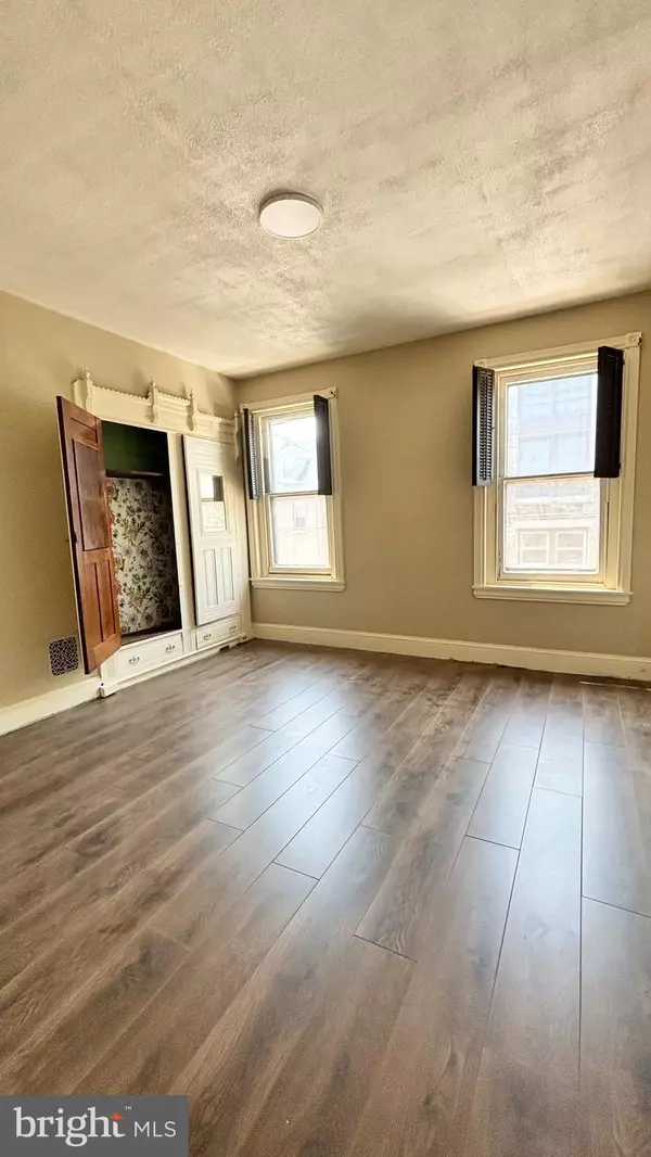 Philadelphia, PA 19134,2041 E CAMBRIA ST