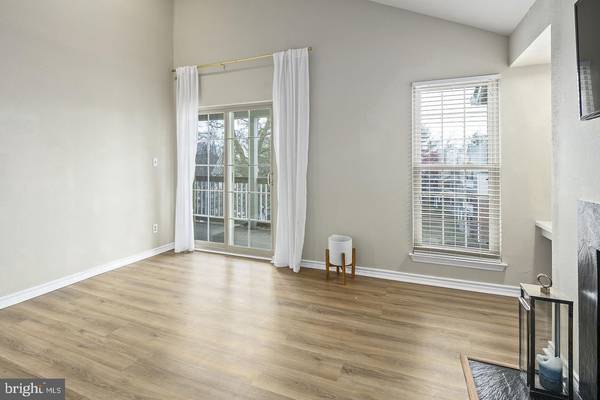 Fairfax, VA 22033,12157 PENDERVIEW TER #838