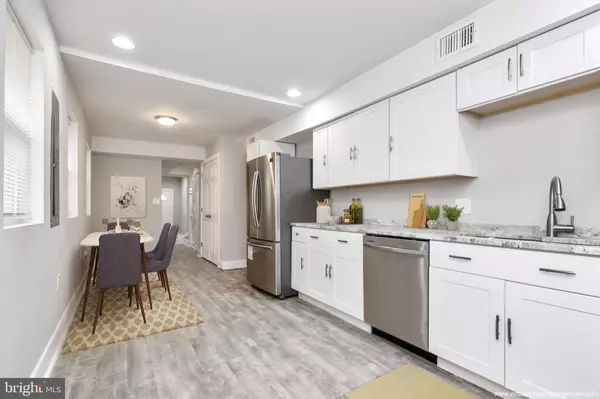 2221 E FAYETTE ST, Baltimore, MD 21231