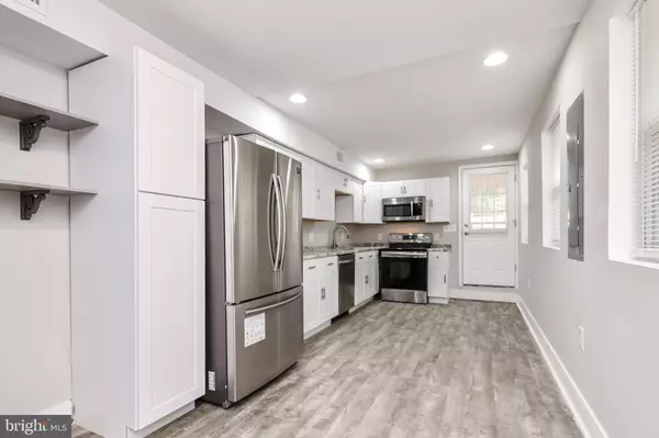 Baltimore, MD 21231,2221 E FAYETTE ST