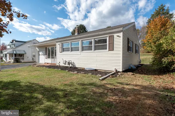 Wrightsville, PA 17368,53 W MAPLE ST