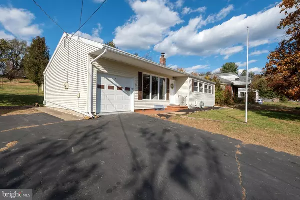 Wrightsville, PA 17368,53 W MAPLE ST