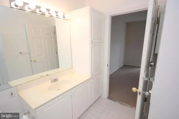 Falls Church, VA 22043,7000 FALLS REACH DR #110