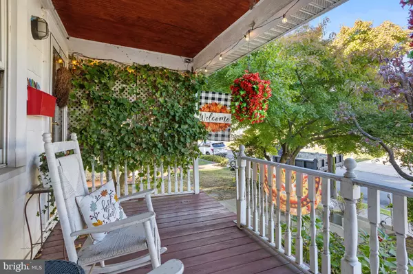 Glenolden, PA 19036,317 N LLANWELLYN AVE