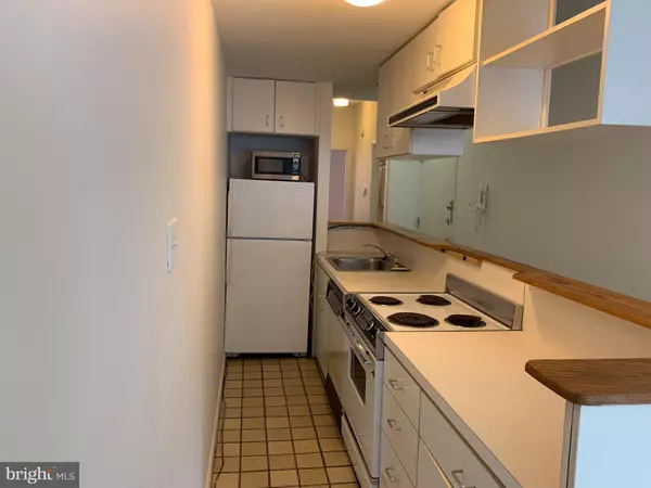 Philadelphia, PA 19107,1203 LOCUST ST #2F