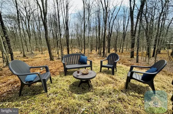 Gouldsboro, PA 18424,19 LIVINGSTON LN