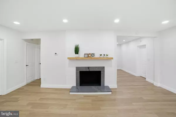 Fort Washington, MD 20744,12806 MONROE AVE