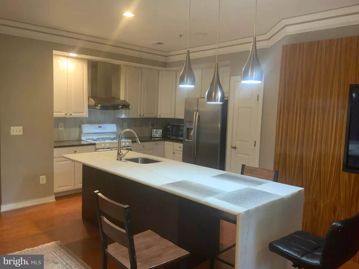 Gaithersburg, MD 20877,589 ODENDHAL AVE #589