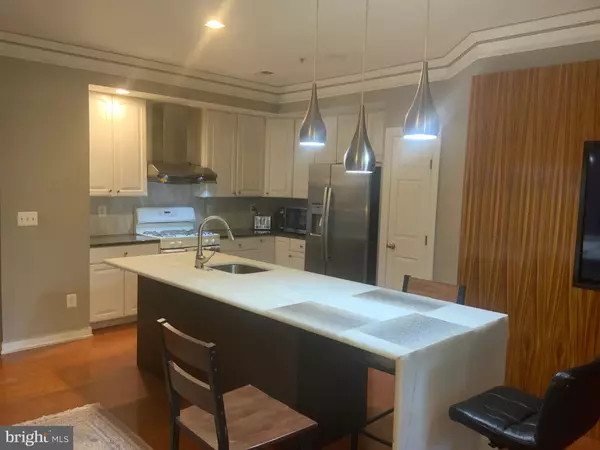 589 ODENDHAL AVE #589, Gaithersburg, MD 20877