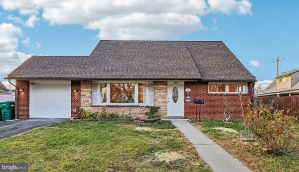 47 PLUMBRIDGE DR, Levittown, PA 19056