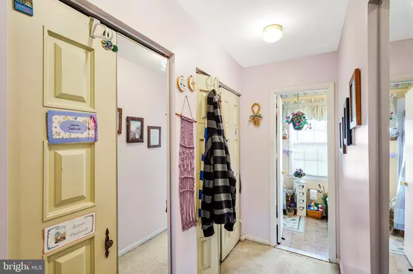 Herndon, VA 20170,1716 SADLERS WELLS DR