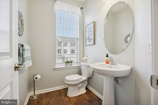 Quakertown, PA 18951,103 EDGEWATER CT