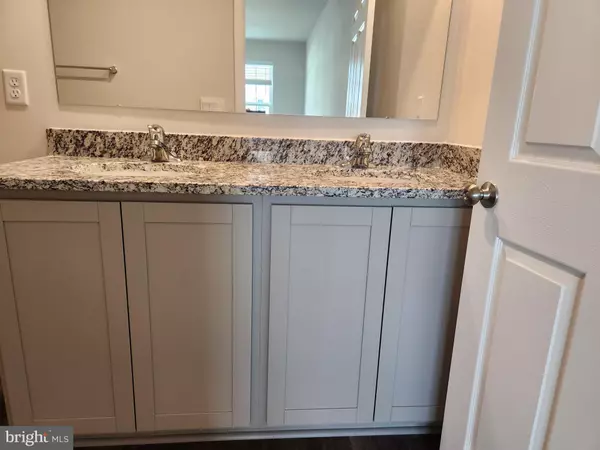 Luray, VA 22835,212 CATERPILLAR DR