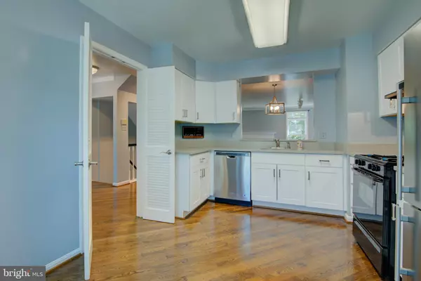 Alexandria, VA 22315,7235 WORSLEY WAY