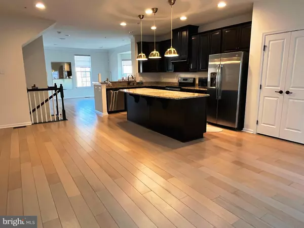 Greenbelt, MD 20770,5428 STREAM BANK LN