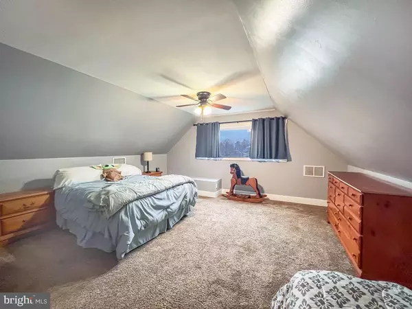 Levittown, PA 19057,19 COBALT RIDGE DR N