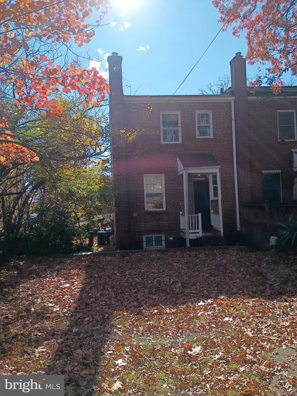 Washington, DC 20012,323 WHITTIER ST NW