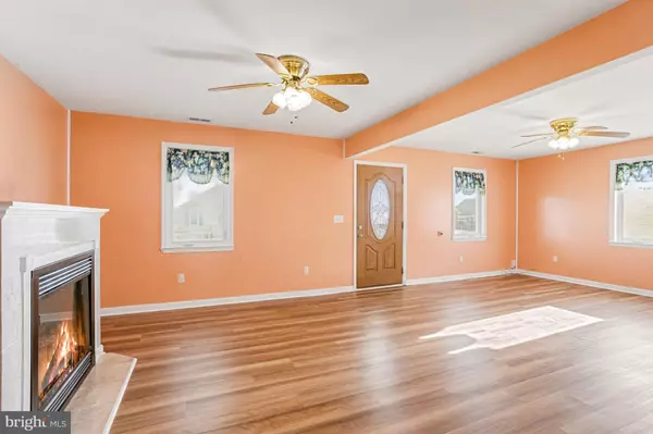 Baltimore, MD 21222,7623 SPRUCE RD