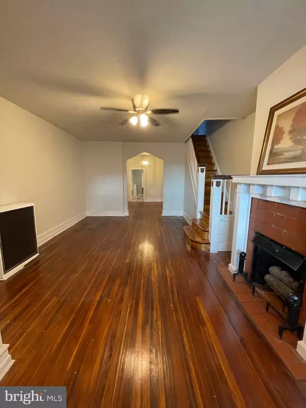 Philadelphia, PA 19140,1515 W PIKE ST