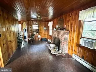 Fenwick Island, DE 19944,3 E KING ST