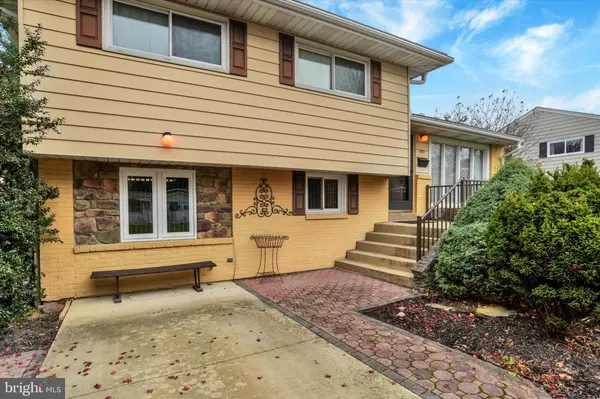 New Cumberland, PA 17070,1007 DREXEL HILLS BOULEVARD