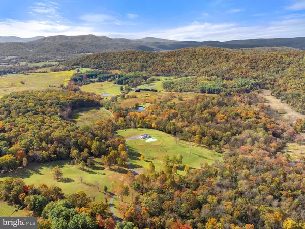 4050 CARRINGTON, Delaplane, VA 20144