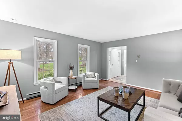 Great Falls, VA 22066,10207 OXFORDSHIRE RD