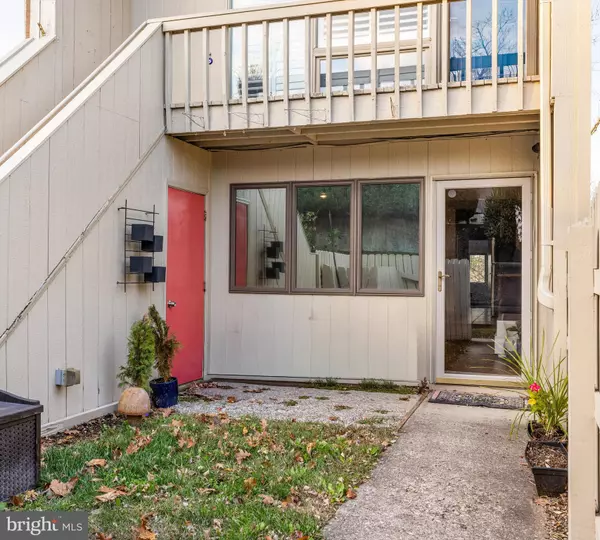 New Hope, PA 18938,9-A RIVERHILL