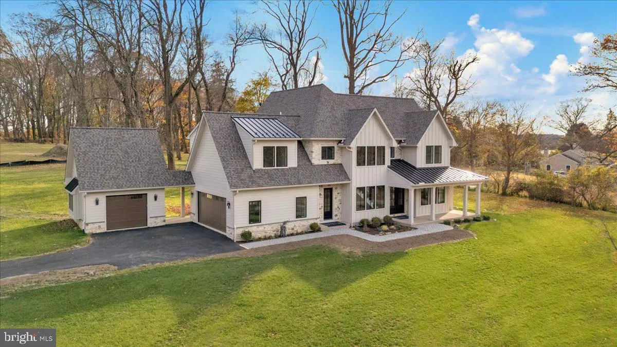 Philadelphia, PA 19128,385 PORT ROYAL AVE