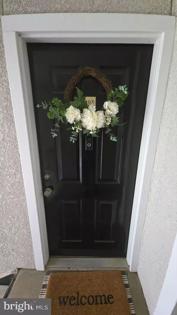 Mclean, VA 22102,1527 LINCOLN WAY #303