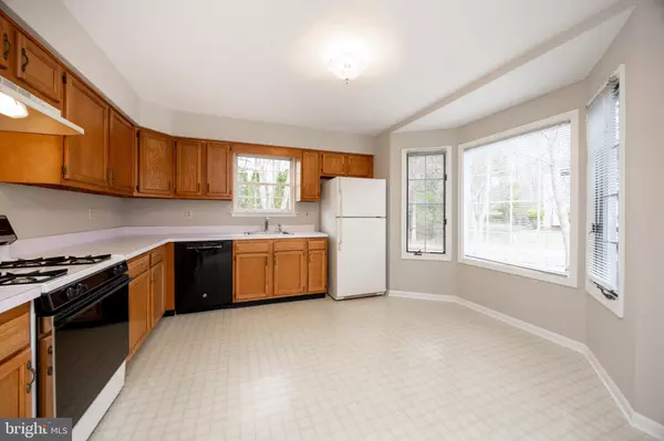 Royersford, PA 19468,405 NAVAJO DR