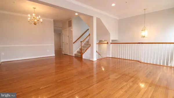 Hanover, MD 21076,7228 FAIR OAK DR