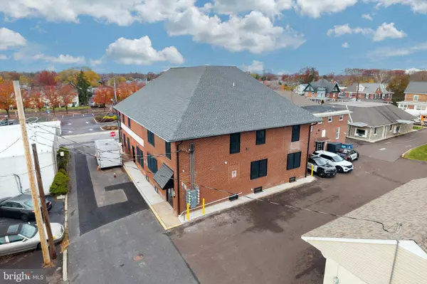 Telford, PA 18969,122 PENN AVE