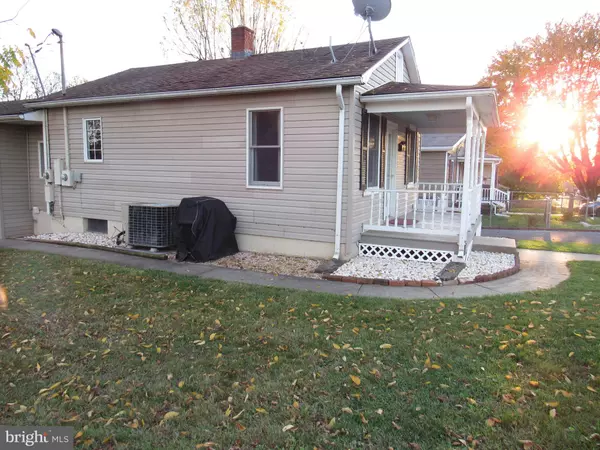 Ranson, WV 25438,203 W 5TH AVE. FRONT, APT #2