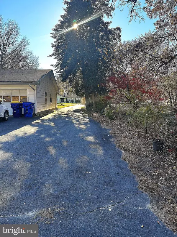 Seaford, DE 19973,9593 N SHORE DR