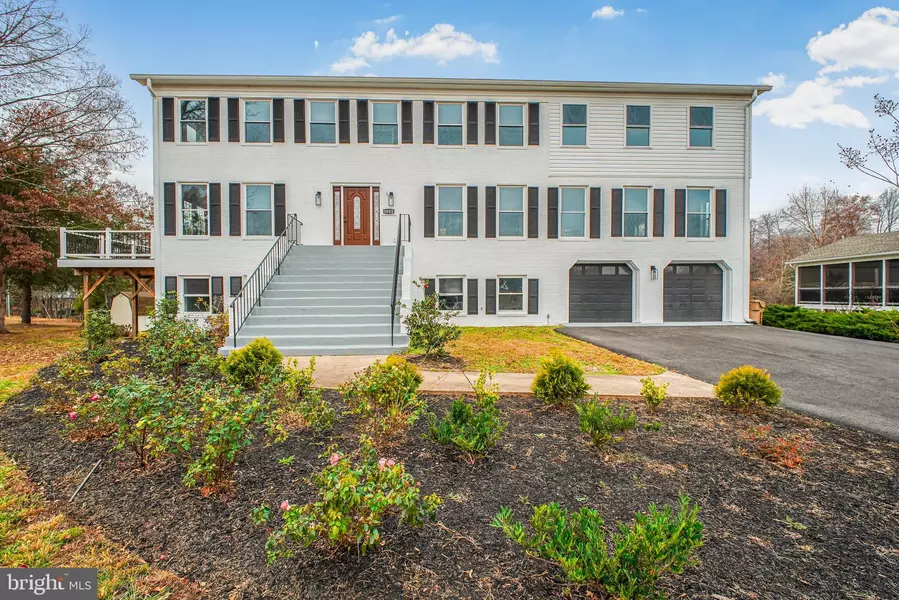 1002 POTOMAC DR, Stafford, VA 22554