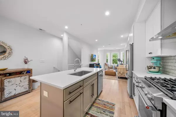 Washington, DC 20001,731 FAIRMONT ST NW #2