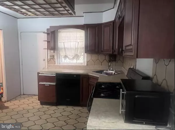 Philadelphia, PA 19141,6219 N 11TH ST