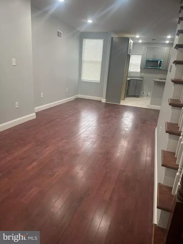 Philadelphia, PA 19120,5812 N PHILIP ST