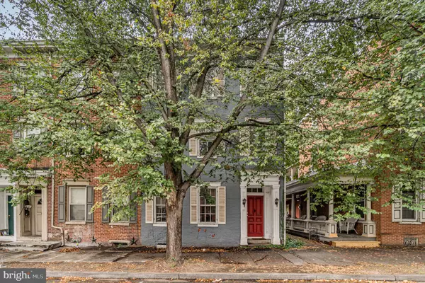 313 E MAIN STREET, Mechanicsburg, PA 17055