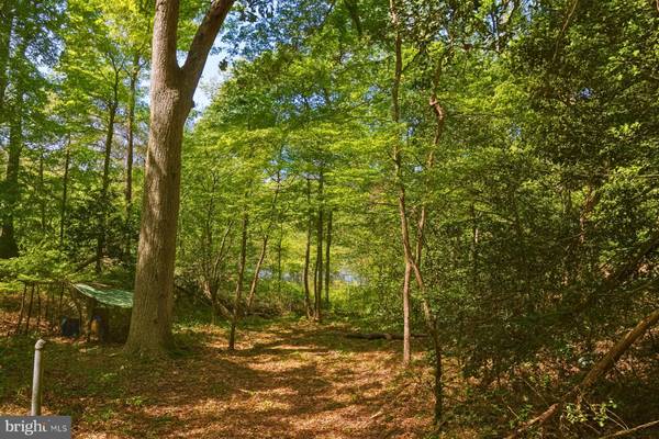 7 GENE AVE, Pasadena, MD 21122