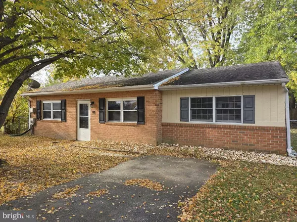 10 ARCHER CIR, Newark, DE 19702