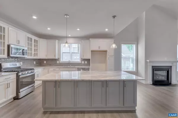 Crozet, VA 22932,2E CORSHAM ST