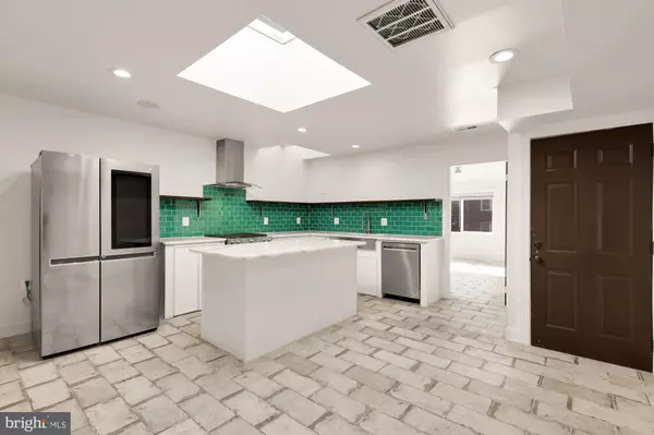 Washington, DC 20002,1210 MEIGS PL NE